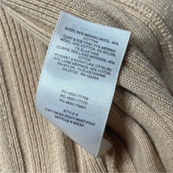 Aritzia Wilfred Brown Plunge Front Cardigan Size XS Button Merino Wool Cozy Warm - Picture 8 of 8